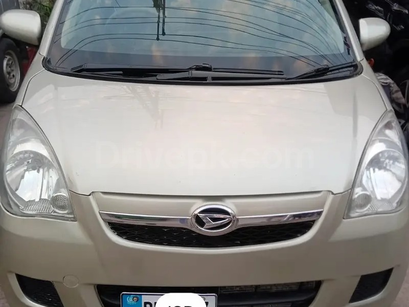 Daihatsu Mira 2011