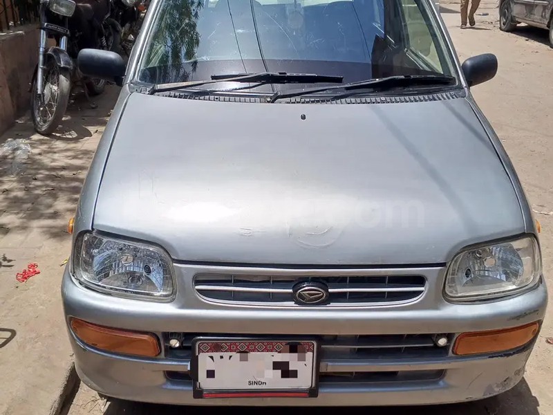Daihatsu Cuore 2011