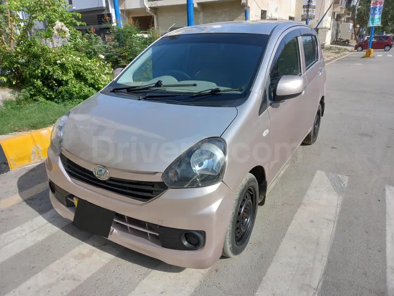 Daihatsu Mira 2014