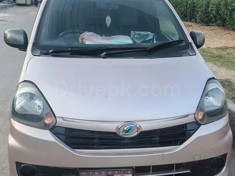 Daihatsu Mira 2016