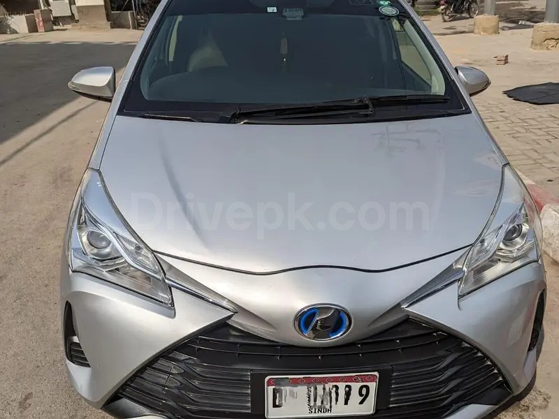 Toyota Vitz 2017