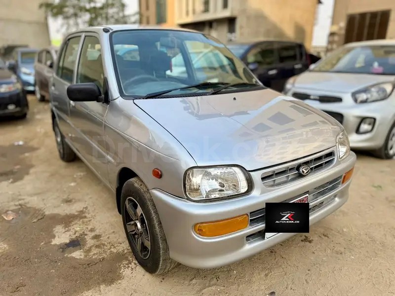 Daihatsu Cuore 2011
