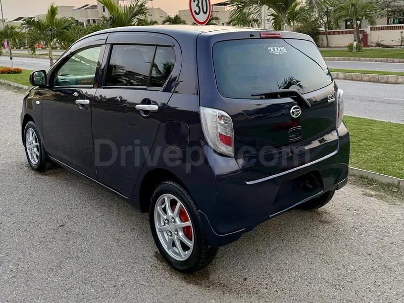 Daihatsu Mira 2016