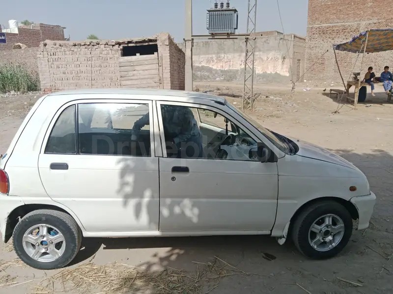 Daihatsu Cuore 2004