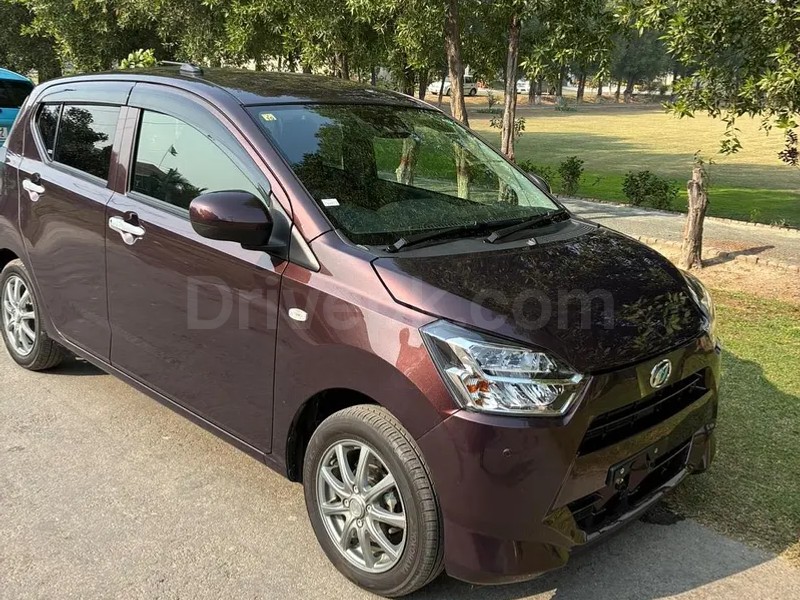 Daihatsu Mira 2023