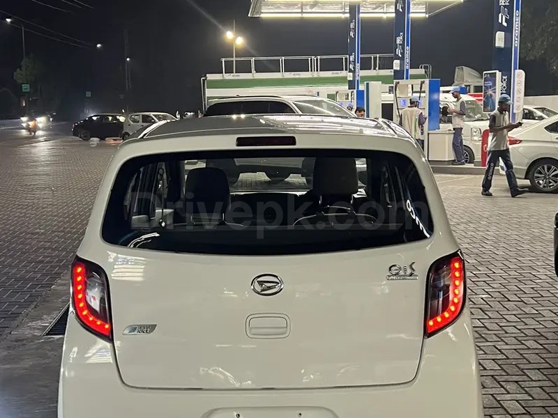 Daihatsu Mira 2014