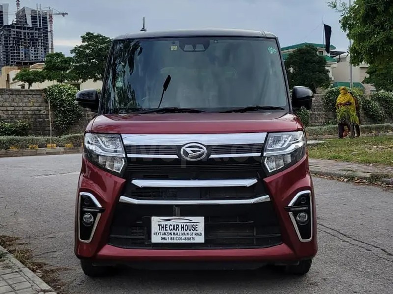 Daihatsu Tanto 2022