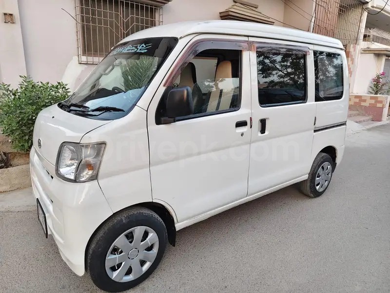 Daihatsu Hijet 2013