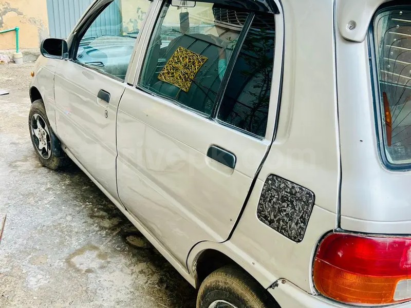 Daihatsu Cuore 2005