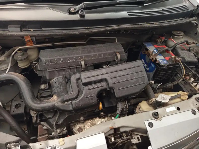 Daihatsu Mira 2011