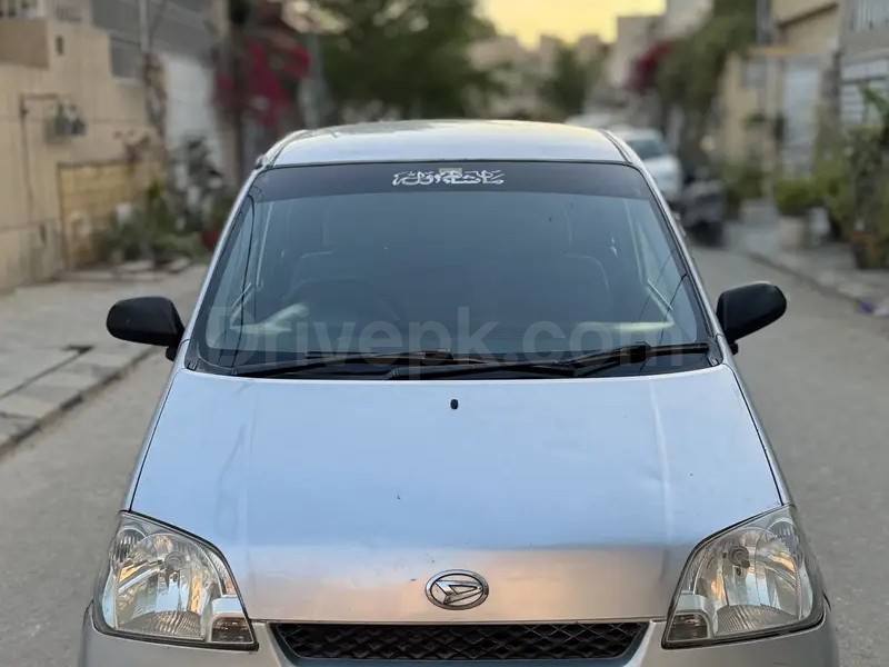 Daihatsu Mira 2004