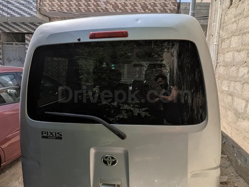 Toyota Pixis Epoch 2013