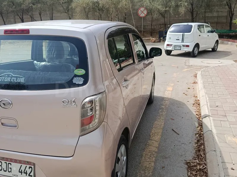 Daihatsu Mira 2014