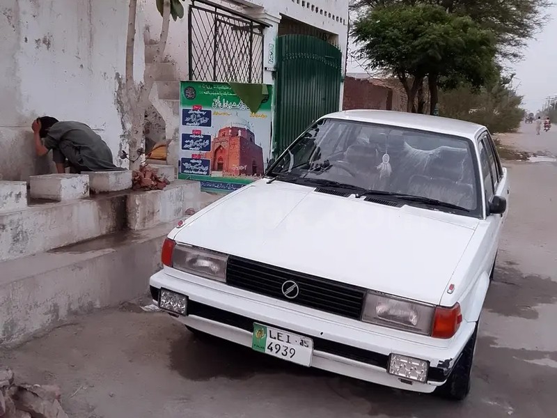 Nissan Sunny 1987