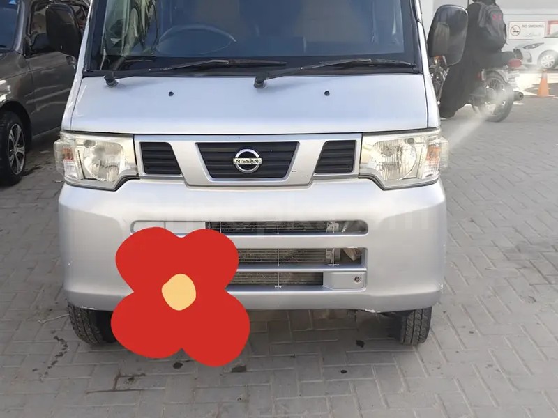 Nissan Clipper 2012