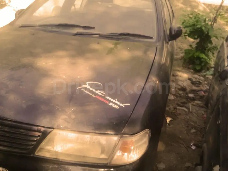 Nissan Sunny 1998