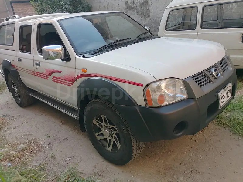 Nissan Navara 2008
