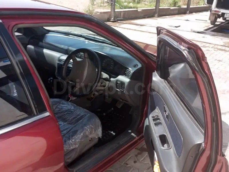 Nissan Sunny 1998