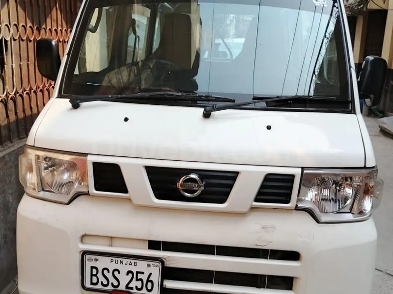Nissan Clipper 2017