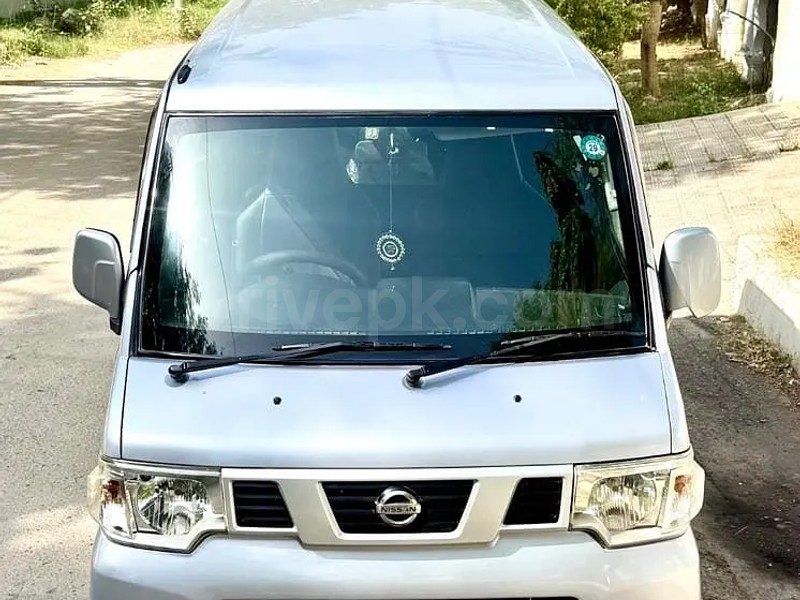 Nissan Clipper 2012