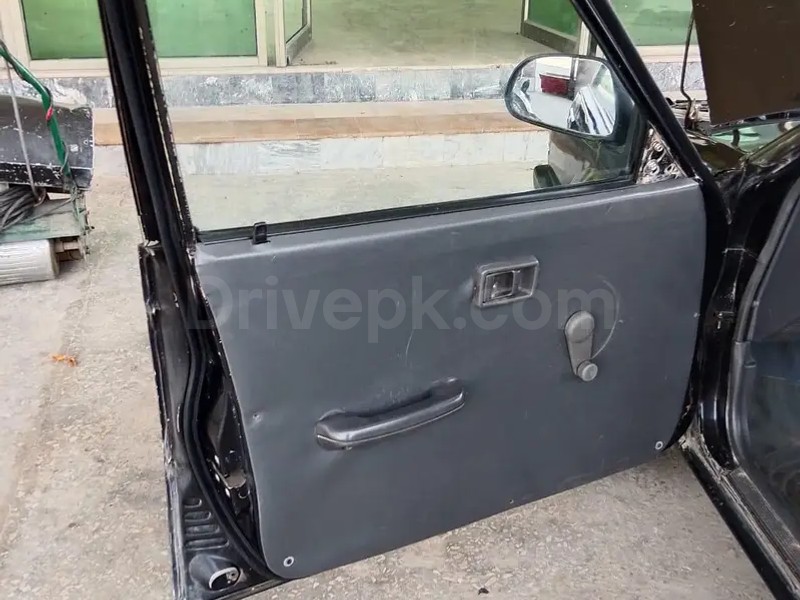 Nissan Sunny 1987