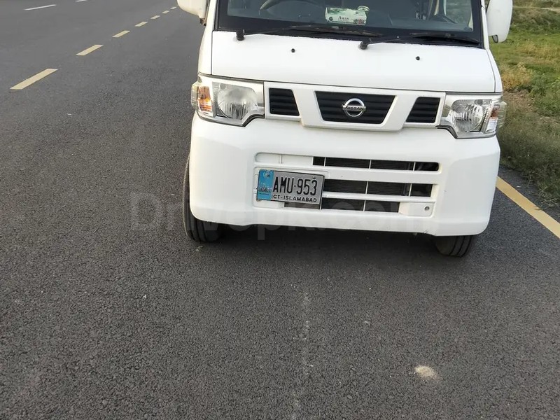 Nissan Clipper 2013