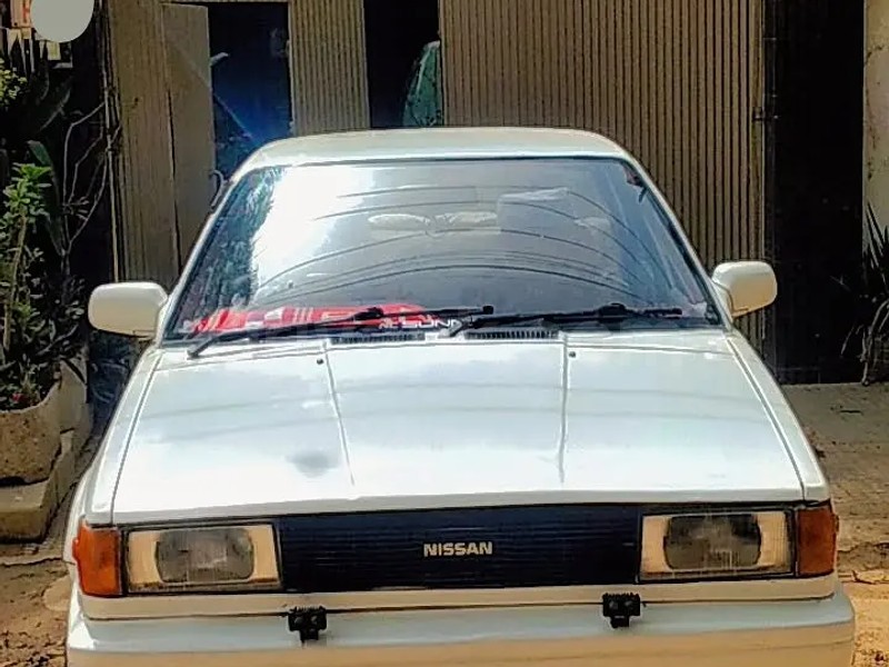 Nissan Sunny 1990