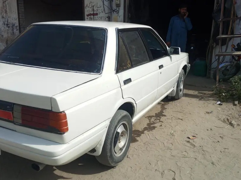 Nissan Sunny 1988