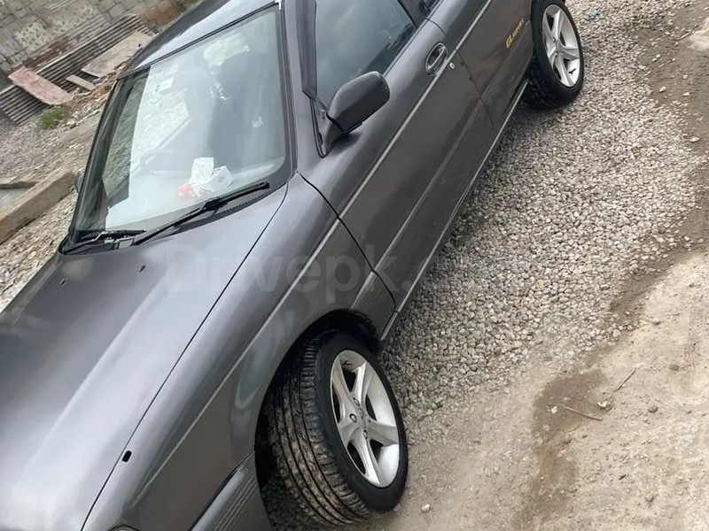 Nissan Sunny 2000