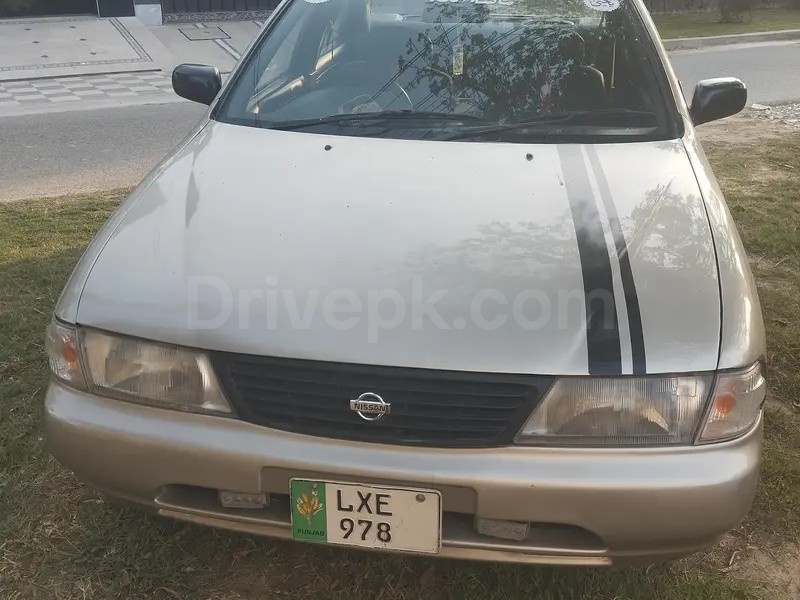 Nissan Sunny 1997