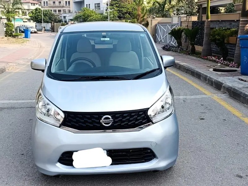 Nissan Dayz 2015
