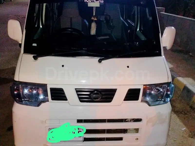 Nissan Clipper 2013