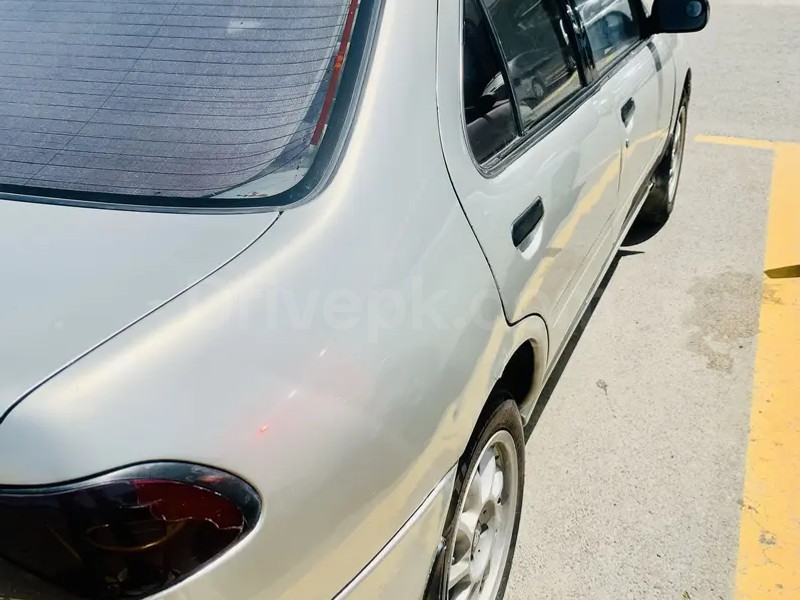 Nissan Sunny 1998