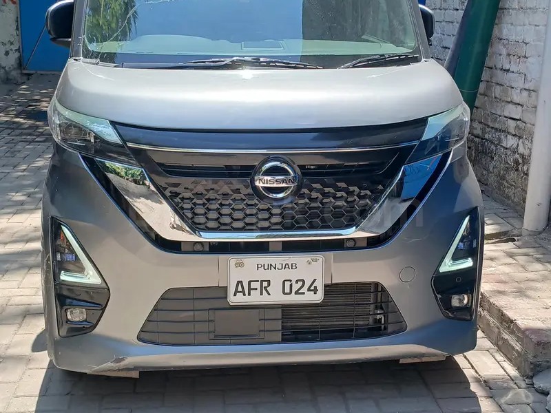 Nissan Roox 2020