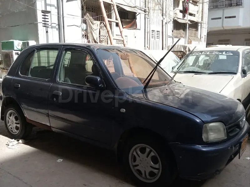 Nissan March 2008