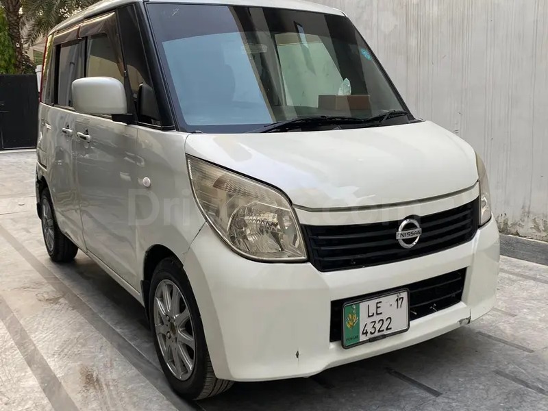 Nissan Roox 2017