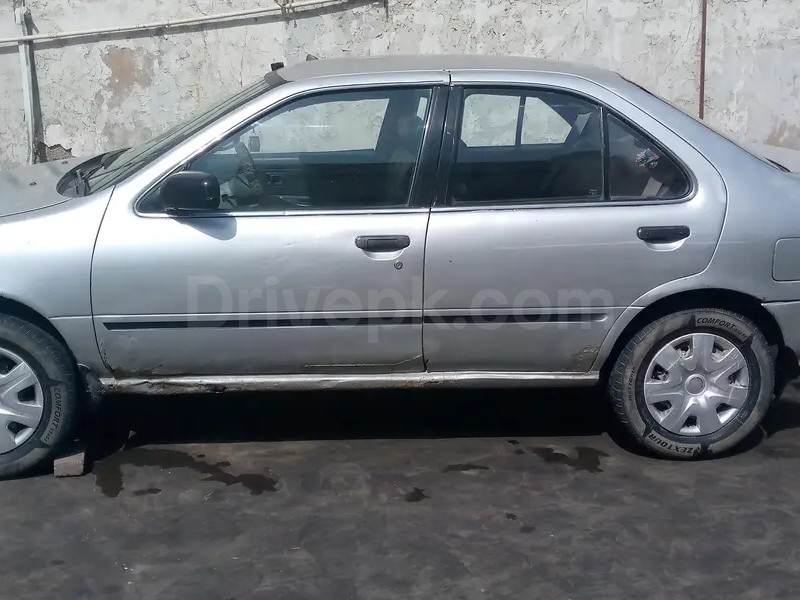 Nissan Sunny 1998