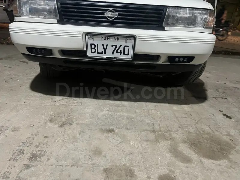 Nissan Sunny 1995