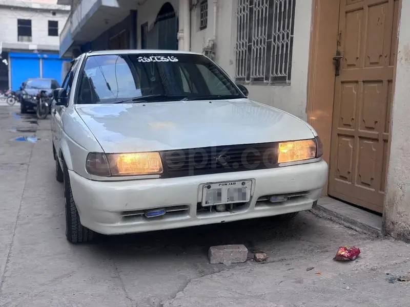 Nissan Sunny 1992
