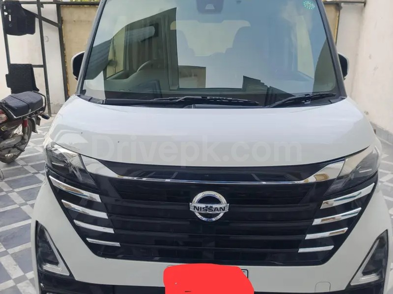 Nissan Roox 2022
