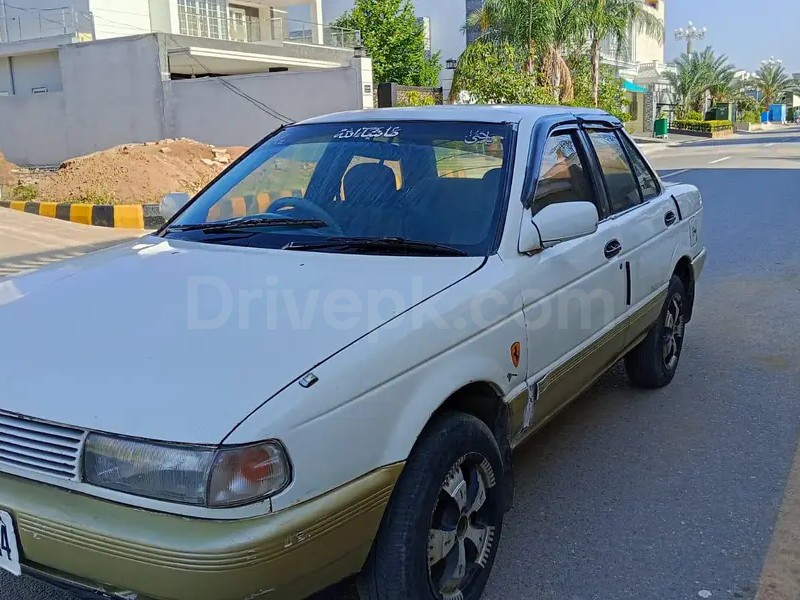 Nissan Sunny 1995