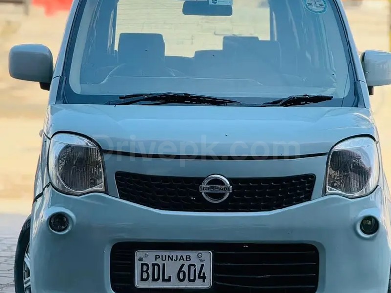 Nissan Moco 2016