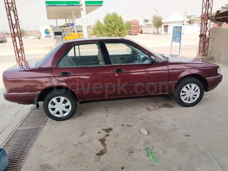 Nissan Sunny 1993