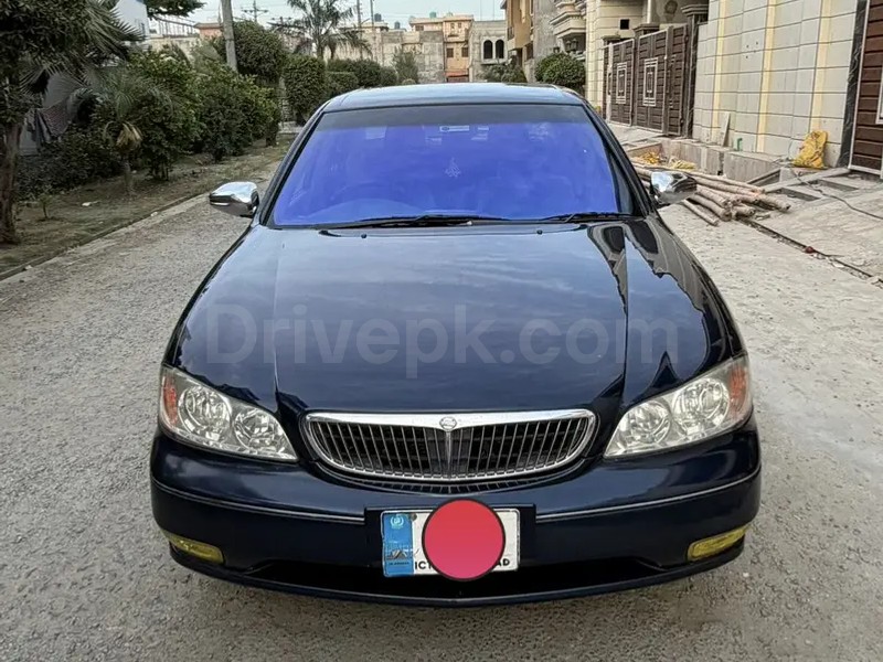 Nissan March 2000