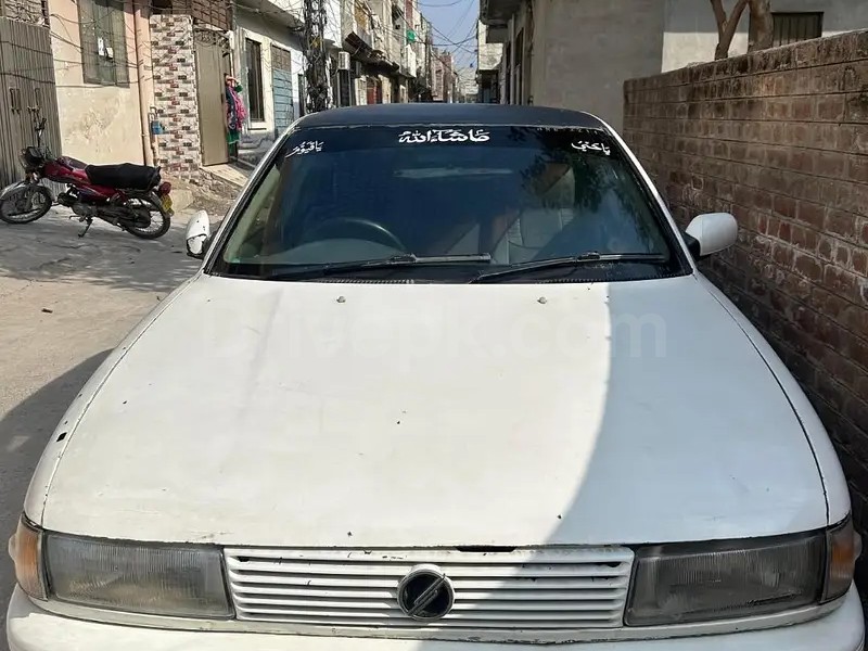Nissan Sunny 1991