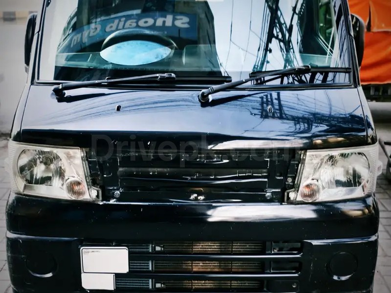 Nissan Clipper 2011
