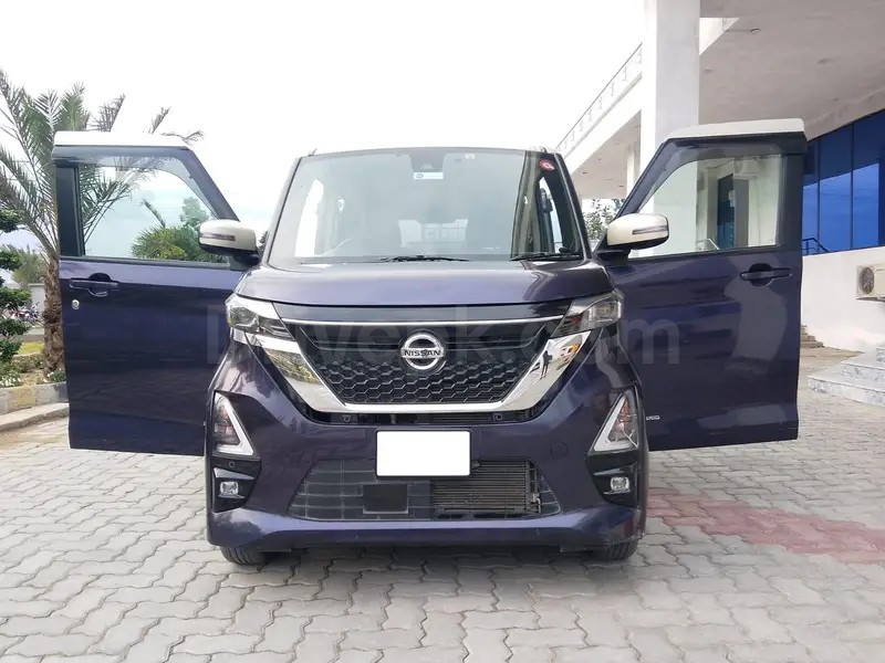 Nissan Roox 2022