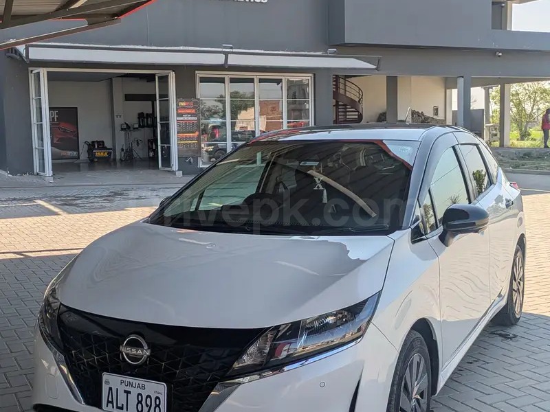 Nissan Note E Power 2021