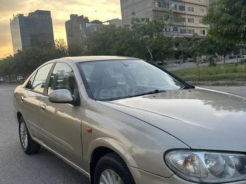 Nissan Sunny 2006