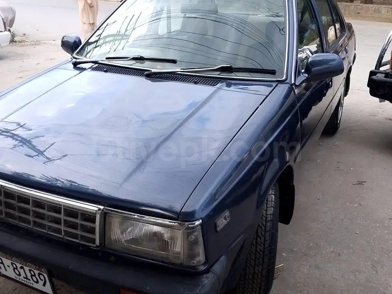Nissan Sunny 1983